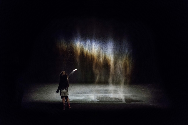 Olafur Eliasson. Beauty, 1993. Spotlight, water, nozzles, wood, hose, pump, dimensions variable. Installation view at Moderna Museet, Stockholm, 2015
Photo: Anders Sune Berg. Courtesy of the artist; neugerriemschneider, Berlin; Tanya Bonakdar Gallery, New York / Los Angeles. © 1993 Olafur Eliasson.