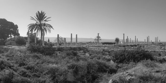 Elger Esser. One Sky I, (Tyre) Israel, 2015. Mixed media: silver-coated copperplate, direct print, black painted board, white painted pedestal, 148.5 x 114 x 30 cm (58½ x 44¾ x 11¾ in). Courtesy of the artist.