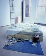 Tracey Emin. My Bed, 1998. Mattress, linens, pillows, rope, various memorabilia, 79 x 211 x 234. Saatchi Gallery, London. © The Artist