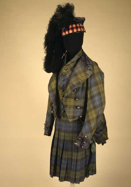 Highland Dress. Highland costume, sword, belt pistol, dirk with utensils and snuff set. Made or supplied by George Hunter, Edinburgh. Scottish, c1814-16. Wool, silk, ostrich feathers, steel, gold, silver, copper, bronze, quartz, agate, citrine, amethyst, hessonite, heliodor, ivory, horn, leather, velvet and wood.

This full Highland outfit belonged to the Emperor Alexander I. Catherine’s grandson may have acquired it during his visit to London in 1814. Alternatively, it was acquired by Alexander’s brother, the Grand Duke Nicholas, during his visit to Edinburgh in 1816-17 and given to Alexander as a present. Cat No 219.