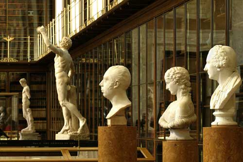 The Enlightenment Gallery at the British Museum. Copyright British 
              Museum