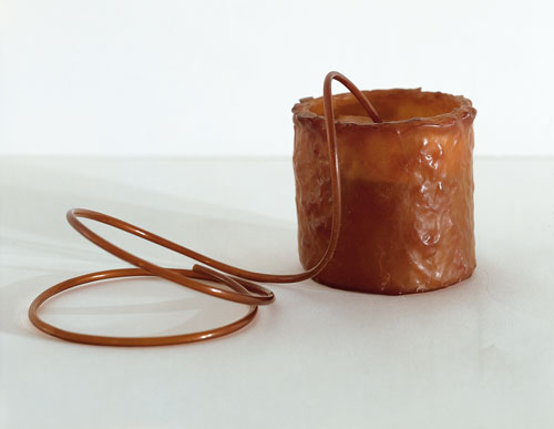 Eva Hesse. <em>No title</em>, 1967. Latex, cotton, rubber, 8.3 x 8.9 cm (diameter); tubing 91.4 cm. Mr and Mrs Ronald B. Lynn, Westwood, NJ, 1979.