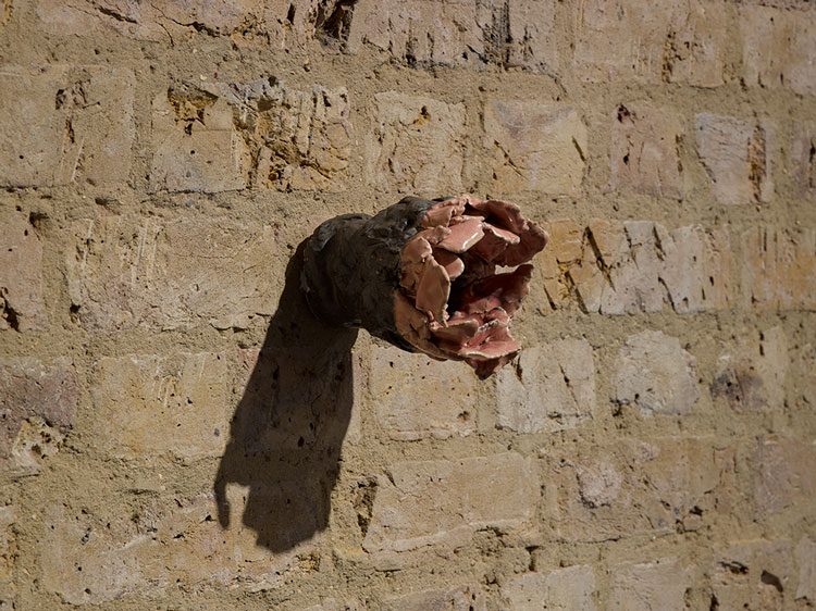 Simone Fattal: Finding a Way, installation view, Whitechapel Gallery, London, 21 September 2021 – 15 May 2022. Photo © Whitechapel Gallery.