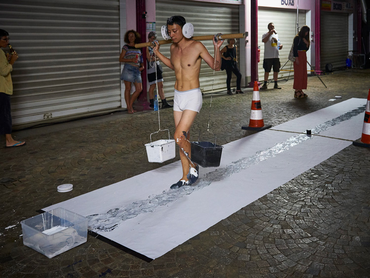 Miao Jiaxin. Borders, 10 November 2019. 120 min. Photo: ©2019CieArtincidence, FIAP 2019 Martinique / Jean Baptiste Barret.