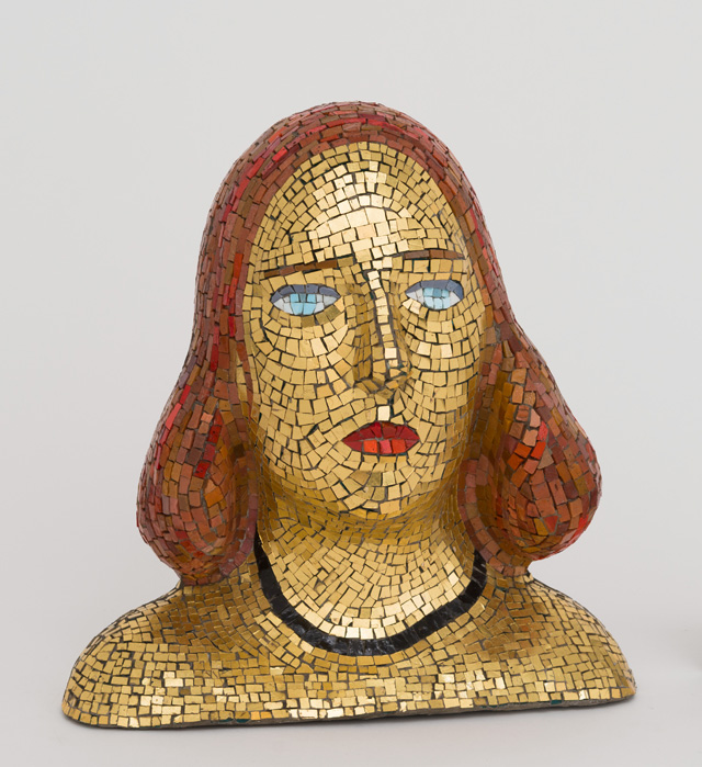 Lucio Fontana, Portrait of Teresita, 1940. Mosaic, 34 x 33 x 15 cm. Fondazione Lucio Fontana, Milan.  © Fondazione Lucio Fontana, Bilbao, 2019.