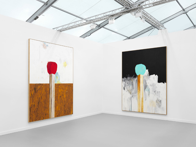 David Zwirner booth at Frieze New York 2019. Courtesy David Zwirner.