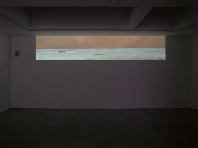 Ceal Floyer. Hammer and Nail, 2018. Video projection with audio, 
dimensions variable. © Ceal Floyer. Courtesy Lisson Gallery.