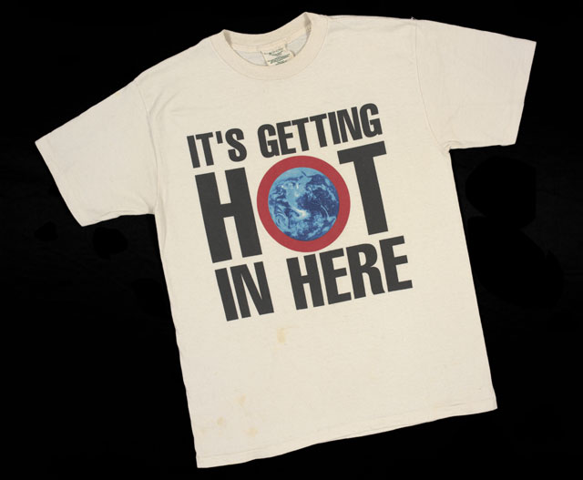 Greenpeace printed cotton t-shirt, Britain, 1990s. © Victoria and Albert Museum, London.