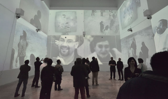 Rafael Lozano-Hemmer, Zoom Pavillion, 2015. Installation view, Pseudomatismos, MUAC Museum, Mexico City, Mexico. Collaboration with Krzysztof Wodiczko. Photograph: Antimodular Research.