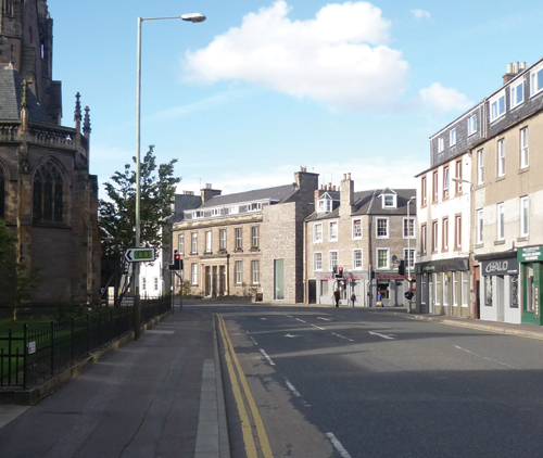 Melville Street Studio, Perth. <em>Looking towards Melville Street.</em> © Fergus Purdie Architect.