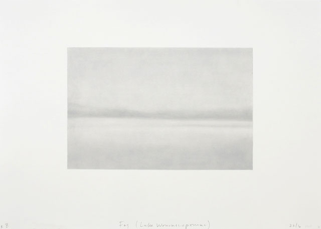 Spencer Finch. Fog (Lake Wononscopomac), 2016. Pastel and pencil on paper, 56.5 x 76 cm. © Spencer Finch. Courtesy of Lisson Gallery.