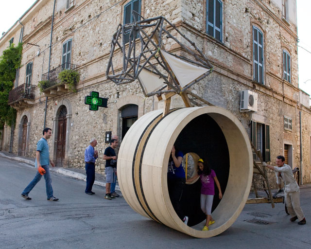 This is Not a Trojan Horse (in action), 2010. Photograph: Daniela d’Arielli.