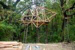 Consortium Instabile (Treehouse/Radio Station), 2014. Photograph: Futurefarmers.