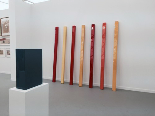 John McCracken. Rhythm. 106 x 96 x 13 in. David Zwirner Gallery.