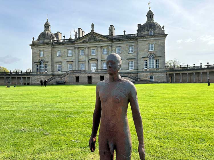 Antony Gormley: Time Horizon, Houghton Hall, Norfolk, 21 April – 31 October 2024. Photo: Martin Kennedy.