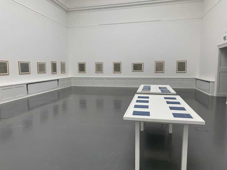 Ilse Garnier: a e i o u. Installation view, Badischer Kunsterverein. Photo: Bronac Ferran.