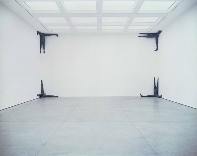 Antony Gormley. DRAWN, 2000. Cast iron, 154 x 133 x 187 cm (8 elements). Installation view, White Cube, London, 2000. Photograph: Stephen White, London. © the artist.