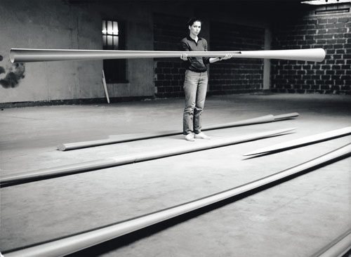 Isa Genzken in her studio, 1982. Image courtesy the artist and Galerie Buchholz, Cologne/Berlin.