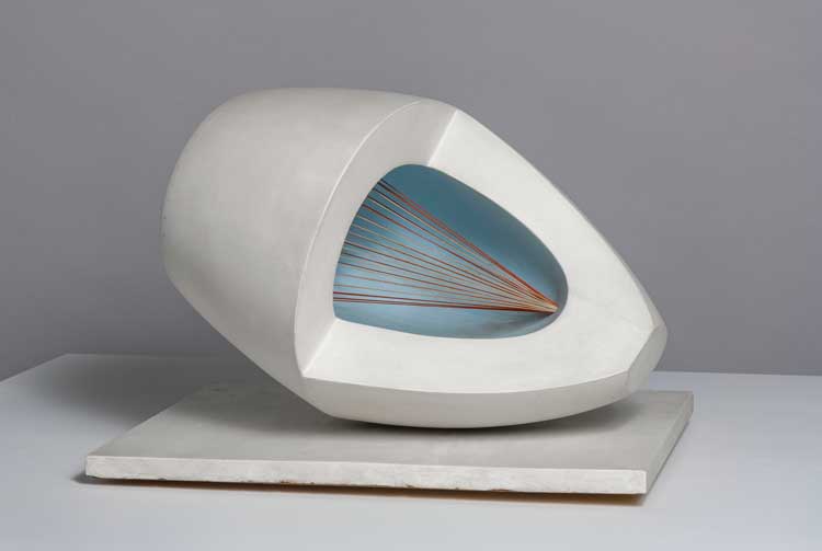 Barbara Hepworth, Sculpture with Colour (Oval Form) Pale Blue and Red, 1943. Painted wood and strings. Wakefield Permanent Art Collection (The Hepworth Wakefield). Image © The Hepworth Wakefield. Photo: Mark Heathcote.