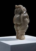 Marguerite Humeau. Venus of Hohle Fels, A 70-year-old female human has ingested a snake’s brain, exhibition view, Kunstverein in Hamburg Year, 2019. Brown alabaster, a cappella voice, 155 mm (W) x 120 mm (D) x 295 mm (H). Photo: Julia Andréone. Courtesy the artist, CLEARING New York/Brussels.