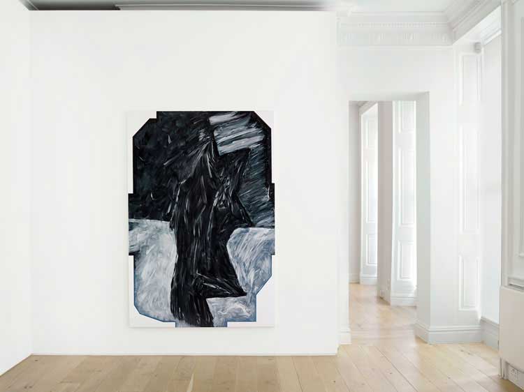 Robert Holyhead, No movement, no colour, Galerie Max Hetzler, London, 2019. Photo: Andrew Smart, AC Cooper Ltd. Courtesy of the artist and Galerie Max Hetzler, Berlin | Paris | London.
