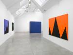 Carmen Herrera, installation view, Lisson Gallery, London, 24 November – 13 January 2018. Courtesy Lisson Gallery.