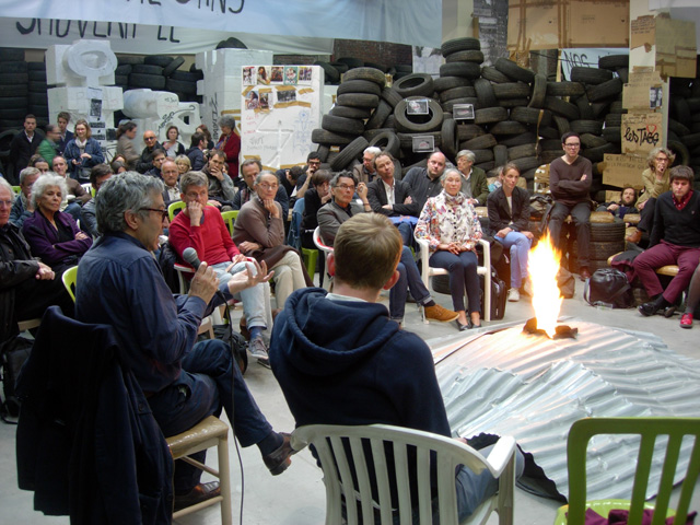 Thomas Hirschhorn. Flamme éternelle, 2014 (Lecture). Palais de Tokyo, Paris, 2014. Courtesy the artist and Palais de Tokyo. Photograph: Eva Hazard.