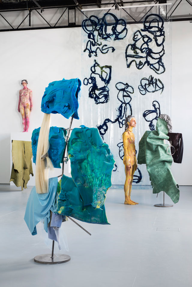 Donna Huanca. SCAR CYMBALS, 2016. Performance view. Commissioned by Zabludowicz Collection. Courtesy the artist and Peres Projects. Photograph: Thierry Bal.