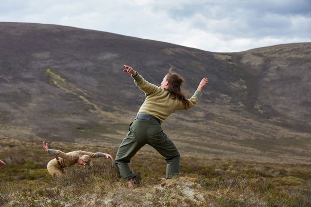 Simone Kenyon, Into The Mountain, performance, 30 May - 2 June 2019, Cairngorms National Park. Photo: Felicity Crawshaw / Scottish Sculpture Workshop.