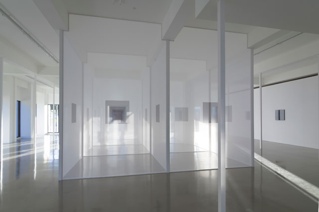 Robert Irwin. Installation view, Sprüth Magers, Los Angeles, January 23 - April 21, 2018. Courtesy the artist and Sprüth Magers. Photograph: Robert Wedemeyer.