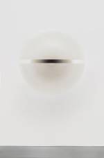 Robert Irwin. Untitled, 1969. Acrylic paint on shaped acrylic 53 1/4 in (135.3 cm) dia. Hirshhorn Museum and Sculpture Garden, Washington, DC. Joseph H. Hirshhorn Purchase Fund, 1986. © 2016 Robert Irwin/Artists Rights Society (ARS), New York. Photograph: Cathy Carver.