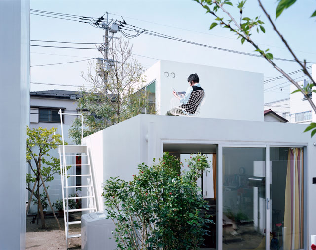 Office of Ryue Nishizawa, Moriyama House, 2005. © Takeshi Homma.