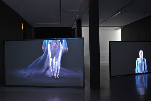 Joana Hadjithomas and Khalil Joreige. It’s all real / Tout est vrai : Sasha, 2014. Installation vidéo, 2 projections synchronisées HD, 4 min 23 sec, 2014. Courtesy des artistes et galeries In Situ Fabienne Leclerc (Paris), CRG (New York), The Third Line (Dubai).