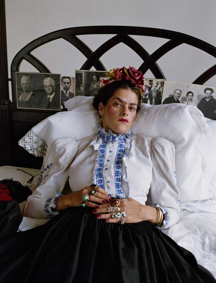 Mary McCartney, Being Frida, London 2000. © Mary McCartney. Courtesy the artist.