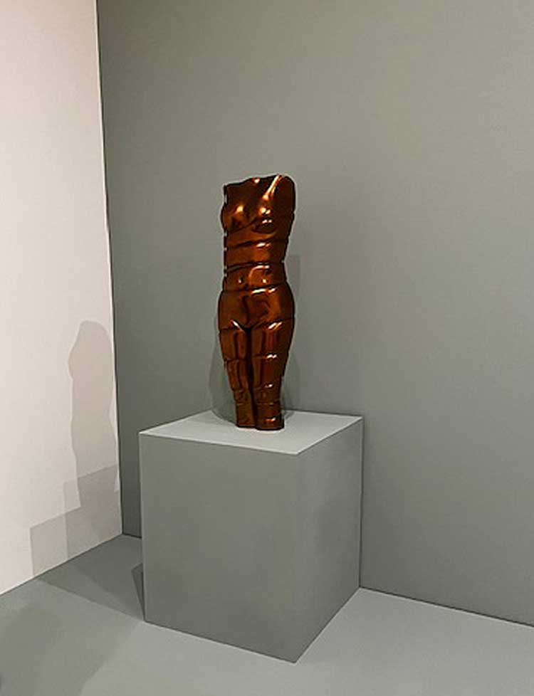 Lee Seung-taek, Torso, 1978. Photo: Jill Spalding.