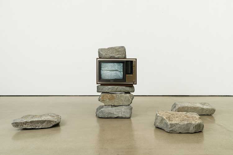 Park Hyunki, Untitled (TV Stone Tower), 1982. Video, colour, silent, CRT monitor, stones. Dimensions variable. Guggenheim Abu Dhabi. © Park Hyunki. Photo courtesy of Guggenheim Abu Dhabi.