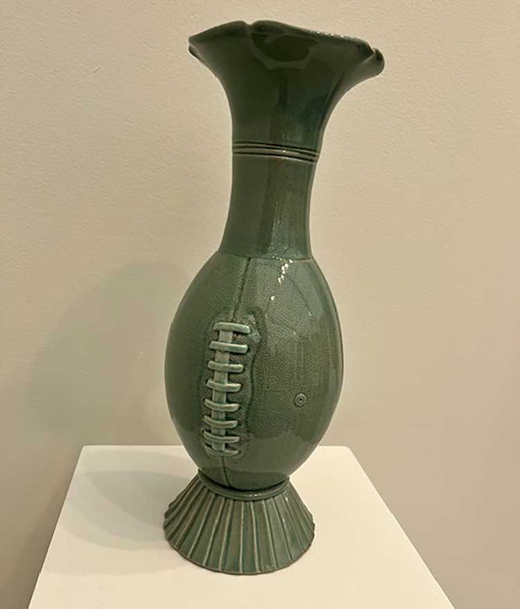 Yoo Eui Jeong, Neo-Celladon Ball-Shaped Bottle, 2020. Celadon, 15 x 5.9 dia in (38 x dia 15 cm). Photo: Jill Spalding.