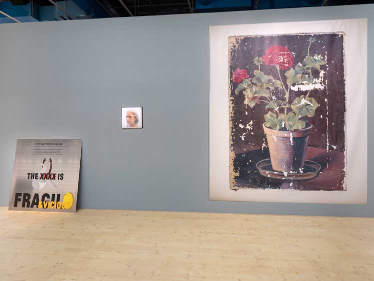 Exhibition view of Hassan Khan: Blind Ambition. Left to right: evidence of evidence II, 2010, digital print on vinyl, 350 x 298 cm; My Mother, 2013, colour photograph. 40 x 40 cm; The Self Is Fragile and Vicious, 2022, print on aluminum, 150 x 150 cm. Photo © Centre Pompidou – hélène Mauri.