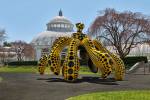 Yayoi Kusama. Dancing Pumpkin, 2020, The New York Botanical Garden. Urethane paint on bronze, 196 7/8 x 116 7/8 x 117 ¼ in (500 x 296.9 x 297.8 cm), Collection of the artist. Courtesy of Ota Fine Arts and David Zwirner. Photo: Robert Benson Photography.