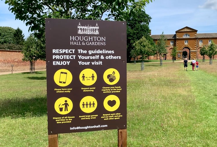 Anish Kapoor, Houghton Hall, Norfolk. Covid-19 guidelines. Photo: Martin Kennedy.