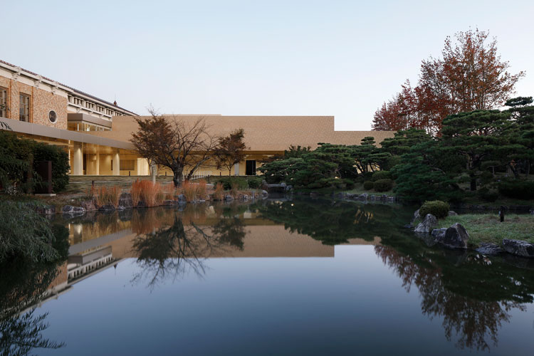 Kyoto City Kyocera Museum of Art, corridor to annexe. Photo: Koroda Takeru.