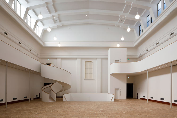 Kyoto City Kyocera Museum of Art, grand hall. Photo: Koroda Takeru.