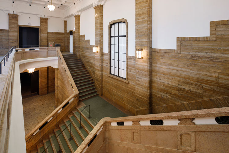 Kyoto City Kyocera Museum of Art, staircase. Photo: Koroda Takeru.