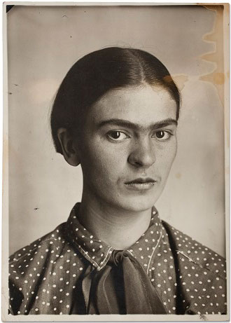 Frida Kahlo, c1926. Museo Frida Kahlo. © Diego Riviera and Frida Kahlo Archives, Banco de México, Fiduciary of the Trust of the Diego Riviera and Frida Kahlo Museums.