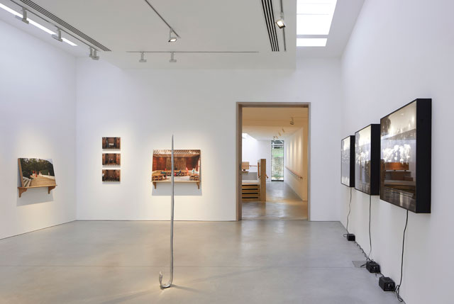 Kettle's Yard, Cambridge. Rooflights in main gallery. Fobert Architects © Hufton+Crow.