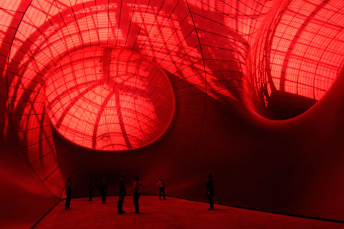 Anish Kapoor. Leviathan, 2011. View from inside the artwork (2). Photo Plowy Didier - All Rights Reserved Monumenta 2011, the Ministry of Culture and Communication.