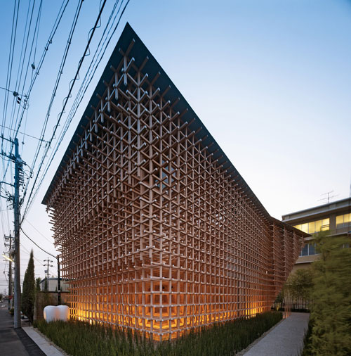 Kengo Kuma. GC Prostho Museum, Kasugai, Aichi, Japan © Daici Ano.