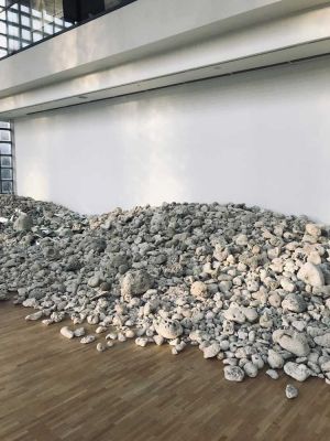 Jaeeun Choi, White Death, 2023. Installation view, La Vita Nouva, Ginza Maison Hermès, Japan, 13 October 2023 – 24 January 2024.
