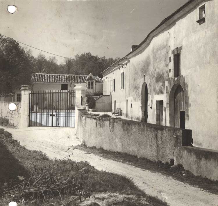 Marguerite Louppe and Maurice Brianchon's country home in Dordogne. Image courtesy Rosenberg & Co, New York.