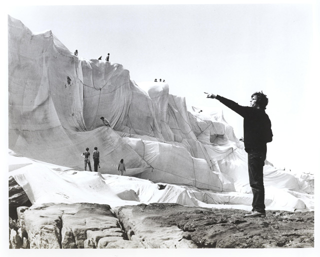 Kaldor Public Art Project 1: Christo and Jeanne-Claude, Wrapped Coast – One Million Square Feet, Little Bay, Sydney, 28 October – 14 December 1969. Photo: Harry Shunk.